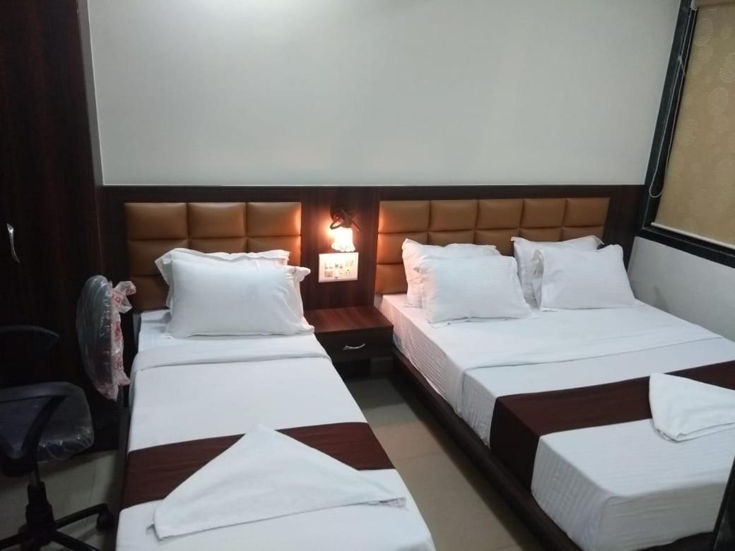 Fabhotel Galaxy Suite Мумбай Екстериор снимка
