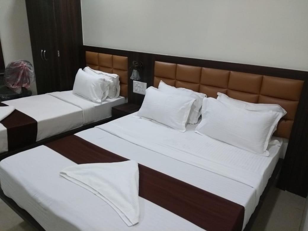 Fabhotel Galaxy Suite Мумбай Екстериор снимка
