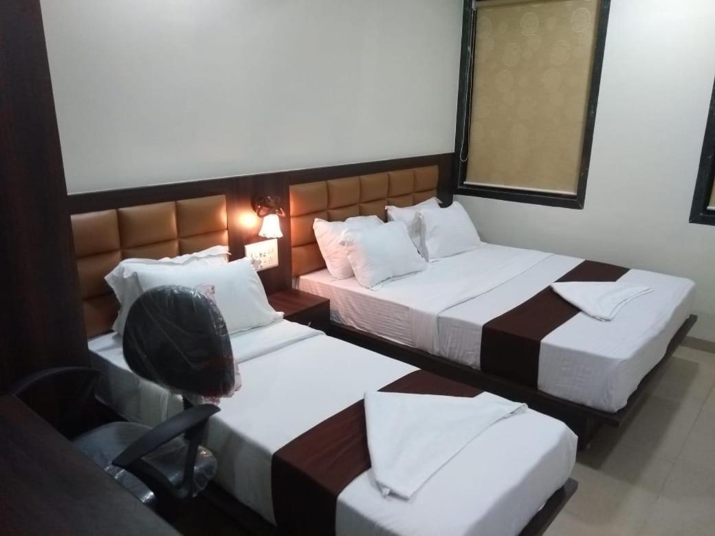 Fabhotel Galaxy Suite Мумбай Екстериор снимка